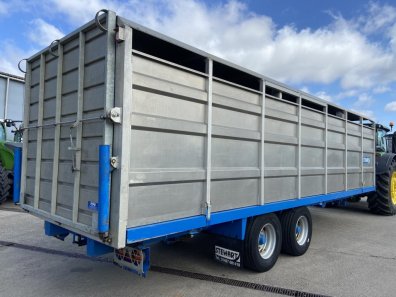 Stewart GX12 FT 12 ton flat trailer with livestock container