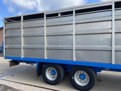 Stewart GX12 FT 12 ton flat trailer with livestock container