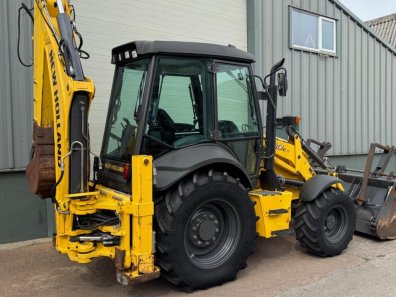 New Holland B110C TC