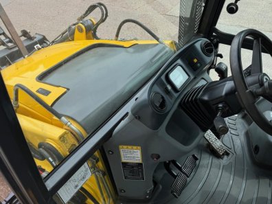 New Holland B110C TC