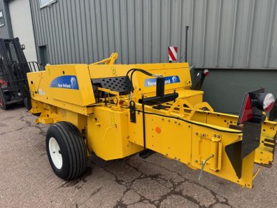 New Holland BC5070 conventional baler