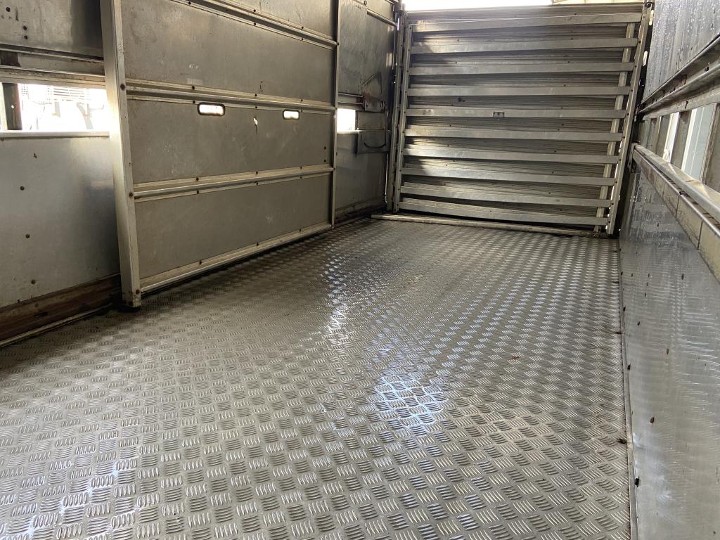 Ifor Williams TA510 14ft livestock trailer