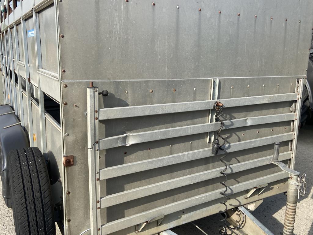 Ifor Williams TA510 14ft livestock trailer