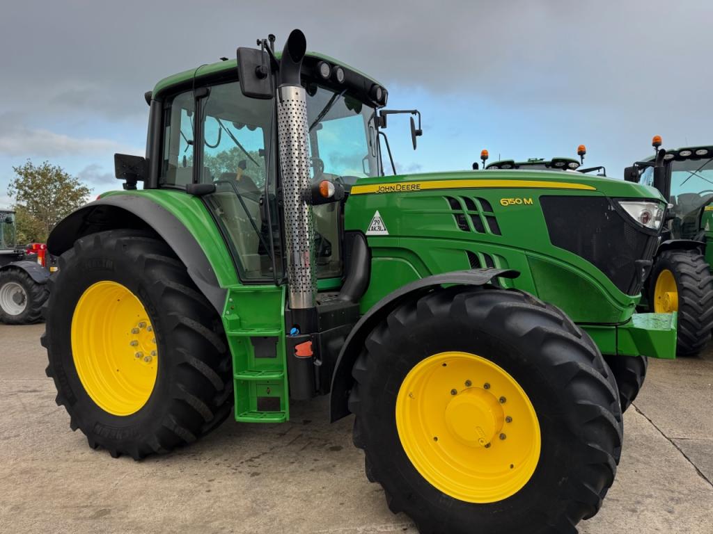 John Deere 6150M