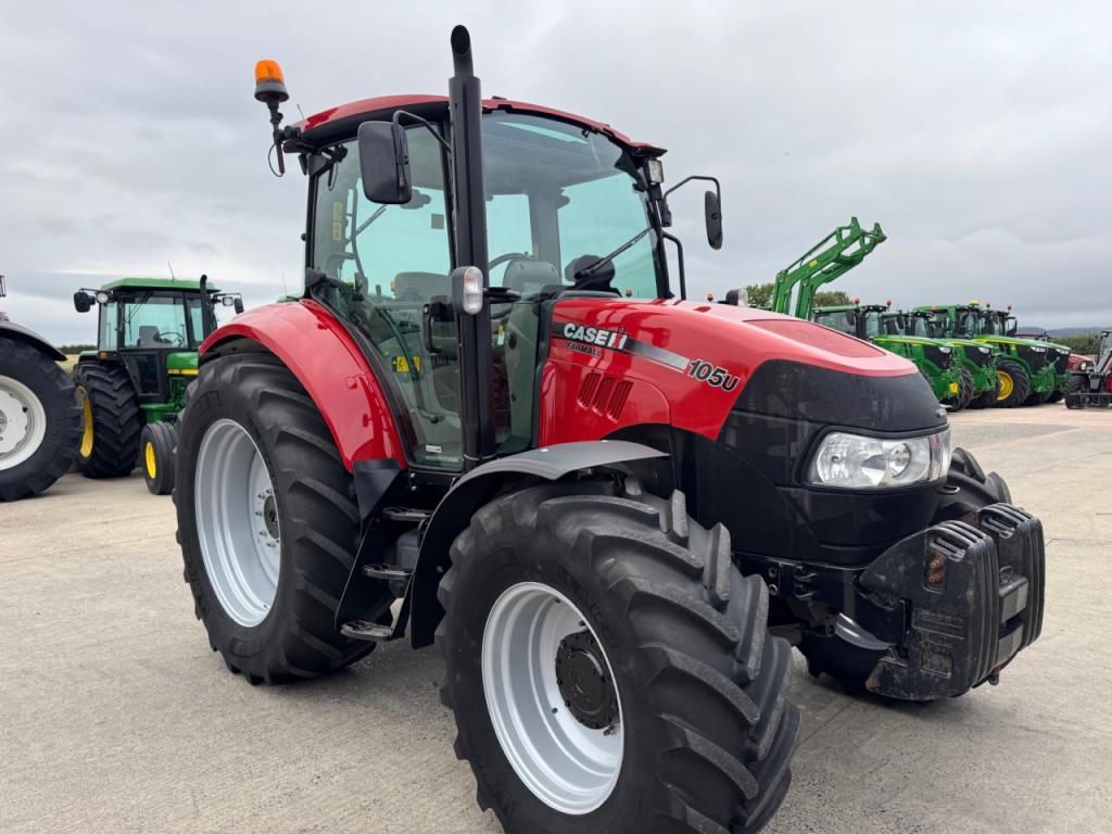 Case Farmall 105U