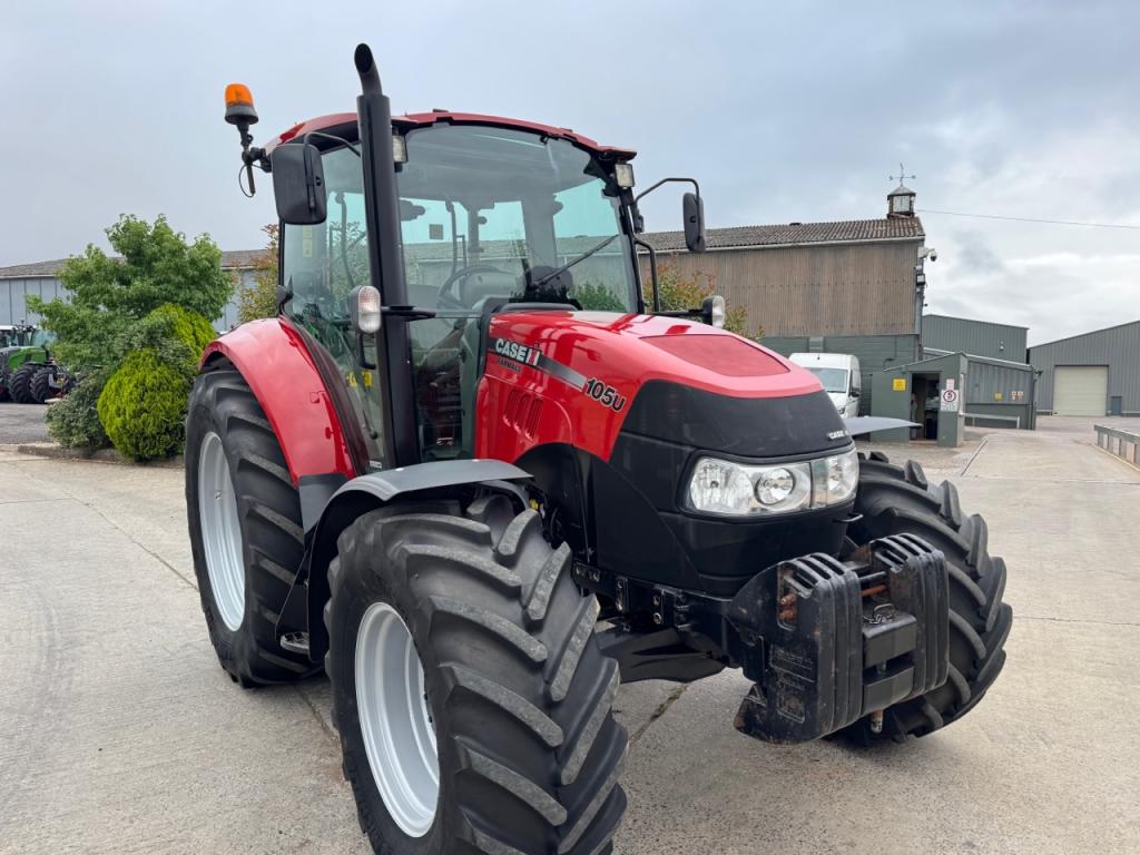 Case Farmall 105U
