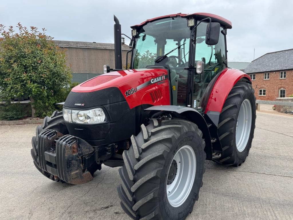 Case Farmall 105U