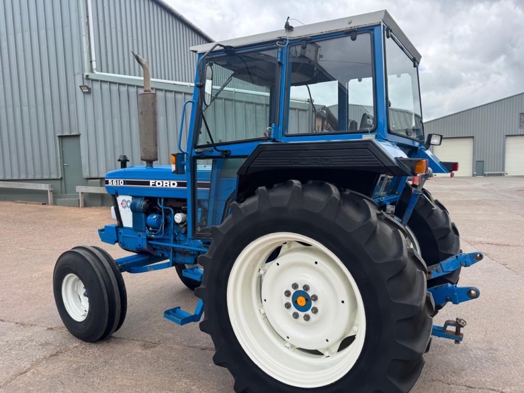 Ford 5610