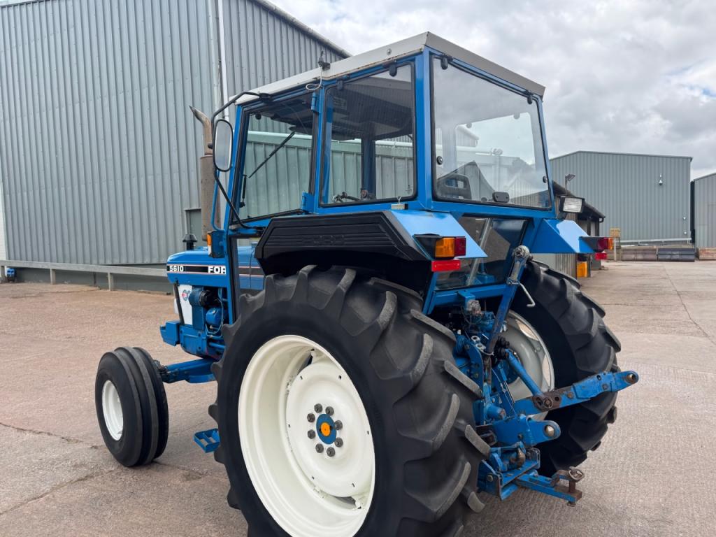 Ford 5610
