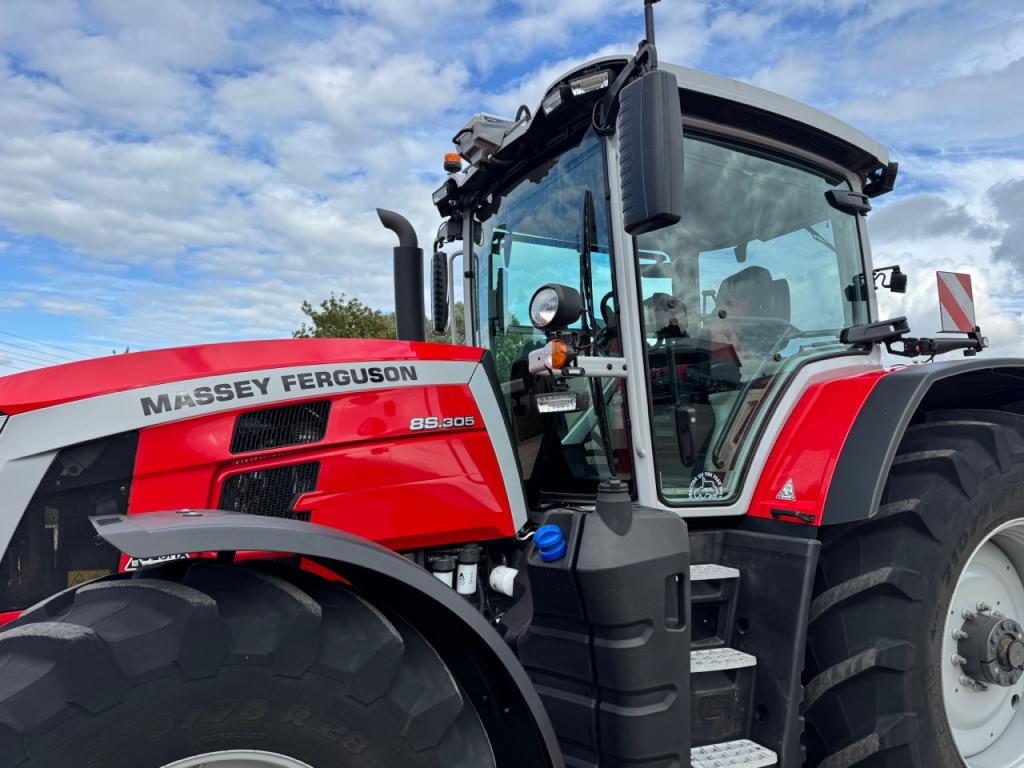 Massey Ferguson 8S.305