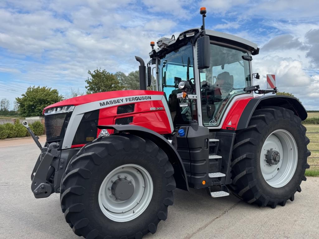 Massey Ferguson 8S.305