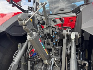 Massey Ferguson 8S.305