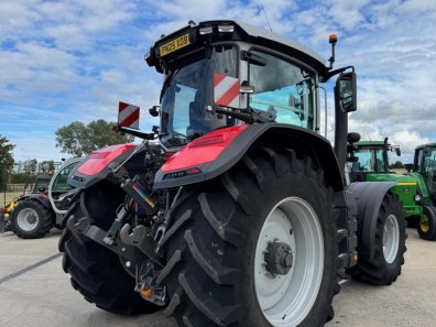 Massey Ferguson 8S.305