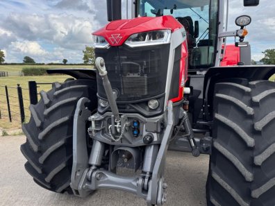 Massey Ferguson 8S.305