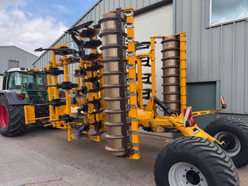 McConnel Discaerator 5000