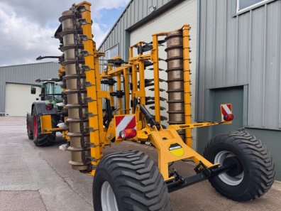 McConnel Discaerator 5000
