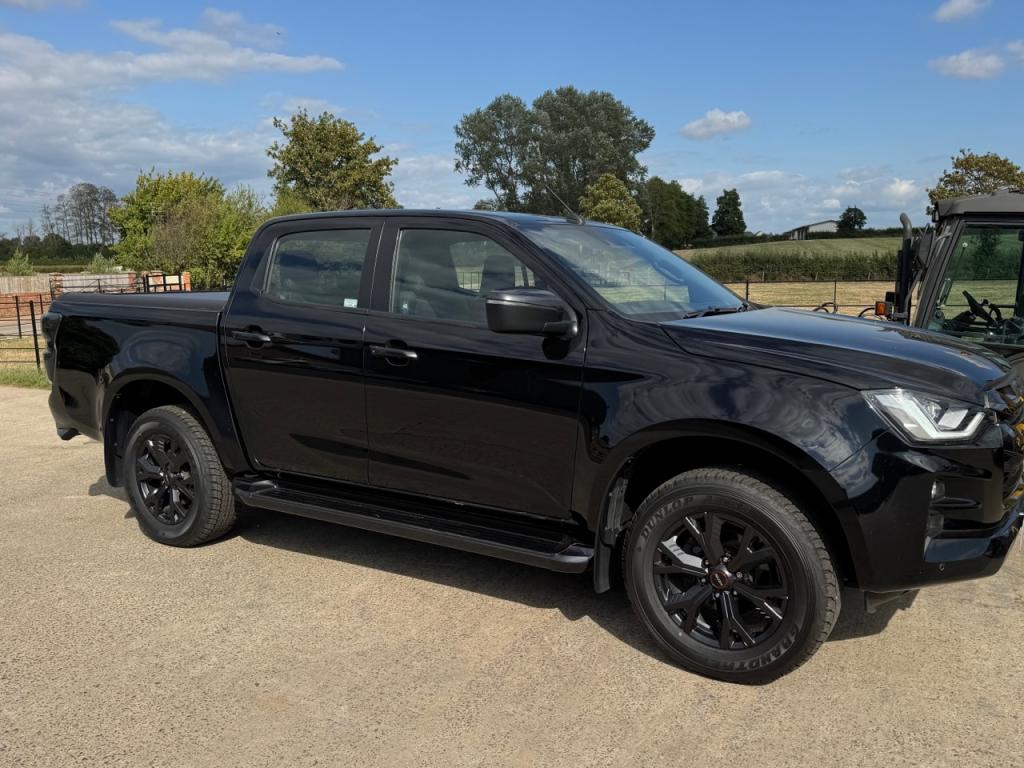 Isuzu D-MAX V-Cross pickup 1.9 Diesel