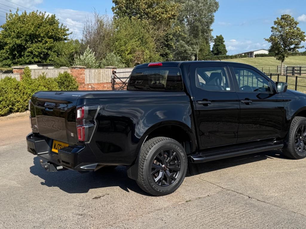 Isuzu D-MAX V-Cross pickup 1.9 Diesel