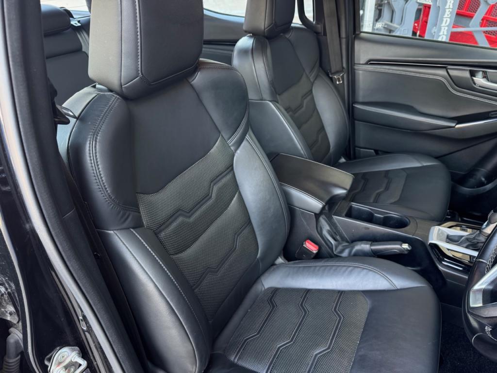 Isuzu D-MAX V-Cross pickup 1.9 Diesel