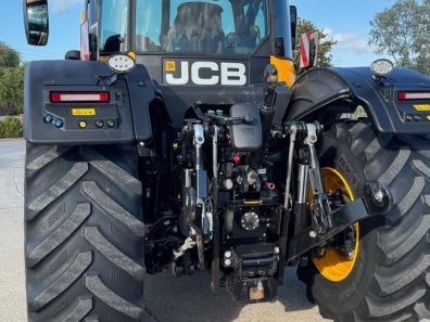 JCB 4220 iCON