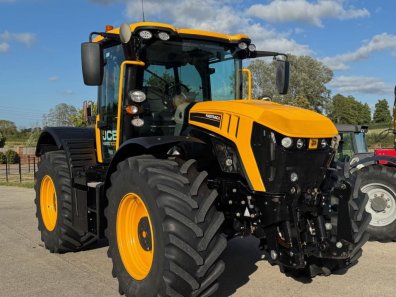 JCB 4220 iCON