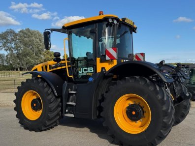 JCB 4220 iCON