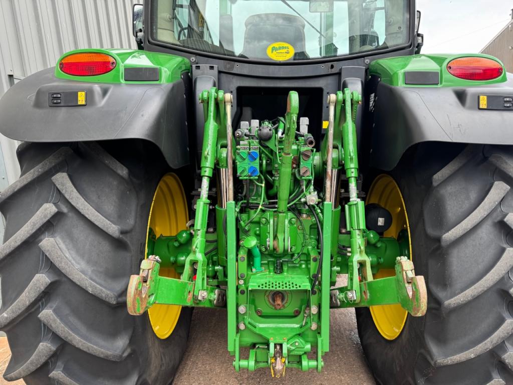 John Deere 6150R