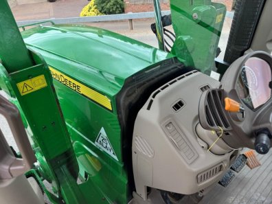 John Deere 6150R