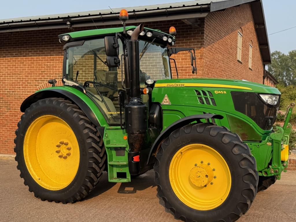 John Deere 6145R