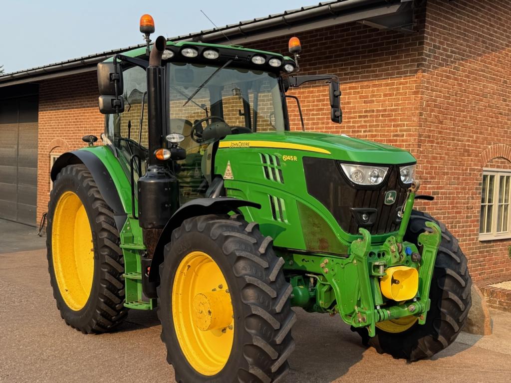 John Deere 6145R