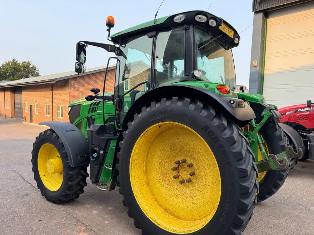 John Deere 6145R