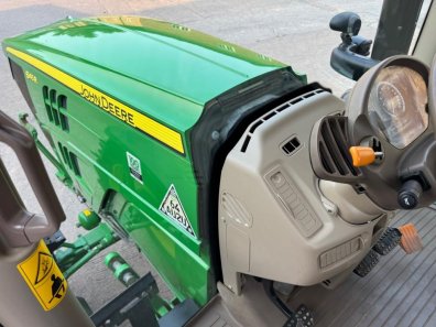 John Deere 6145R