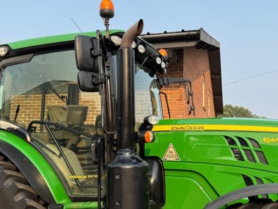 John Deere 6145R
