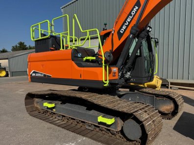 Develon DX 225LC