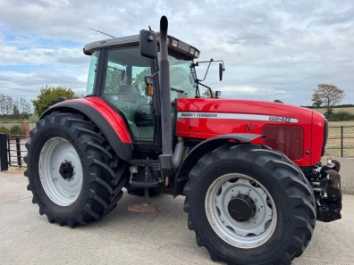 Massey Ferguson 8240 Xtra