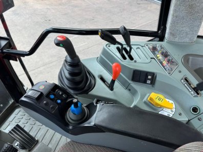 Massey Ferguson 8240 Xtra