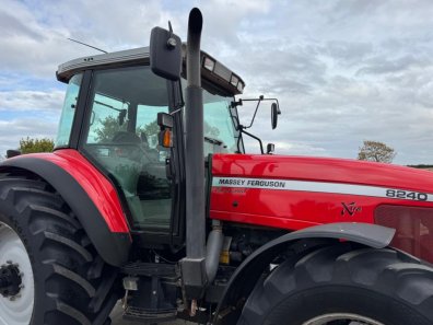 Massey Ferguson 8240 Xtra
