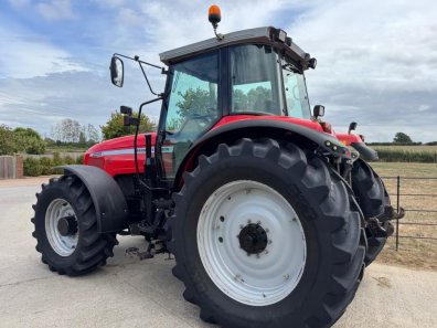 Massey Ferguson 8240 Xtra