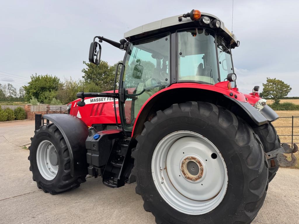 Massey Ferguson 7618