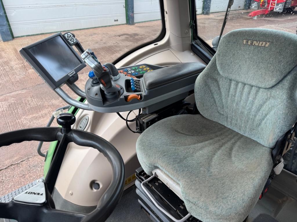 Fendt 828 Profi-Plus