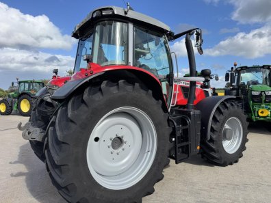 Massey Ferguson 7S.210 Exclusive