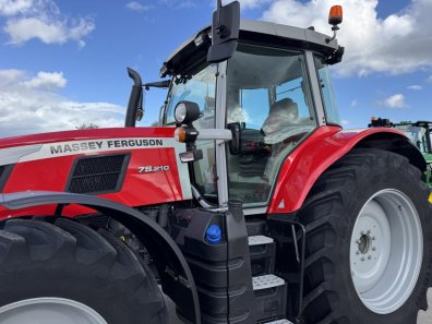 Massey Ferguson 7S.210 Exclusive