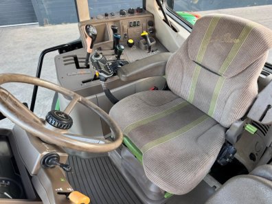 John Deere 6830 Standard