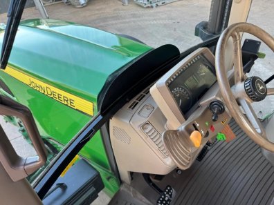 John Deere 6830 Standard