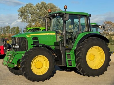 John Deere 6830 Standard