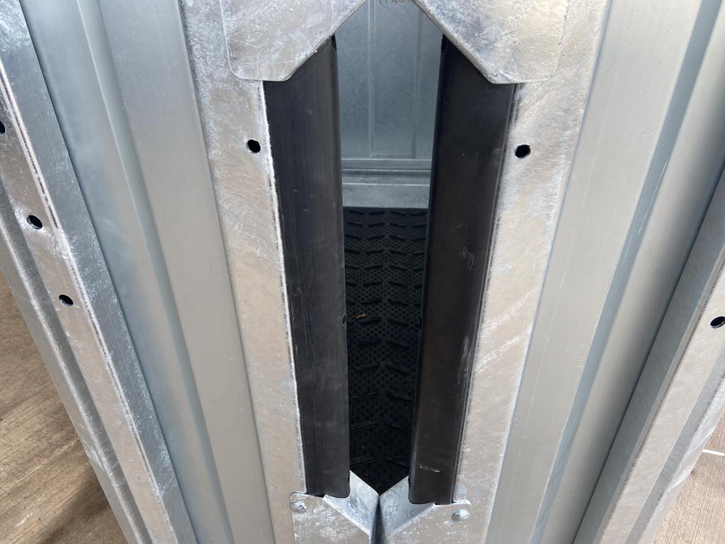 Condon Engineering squeeze crush