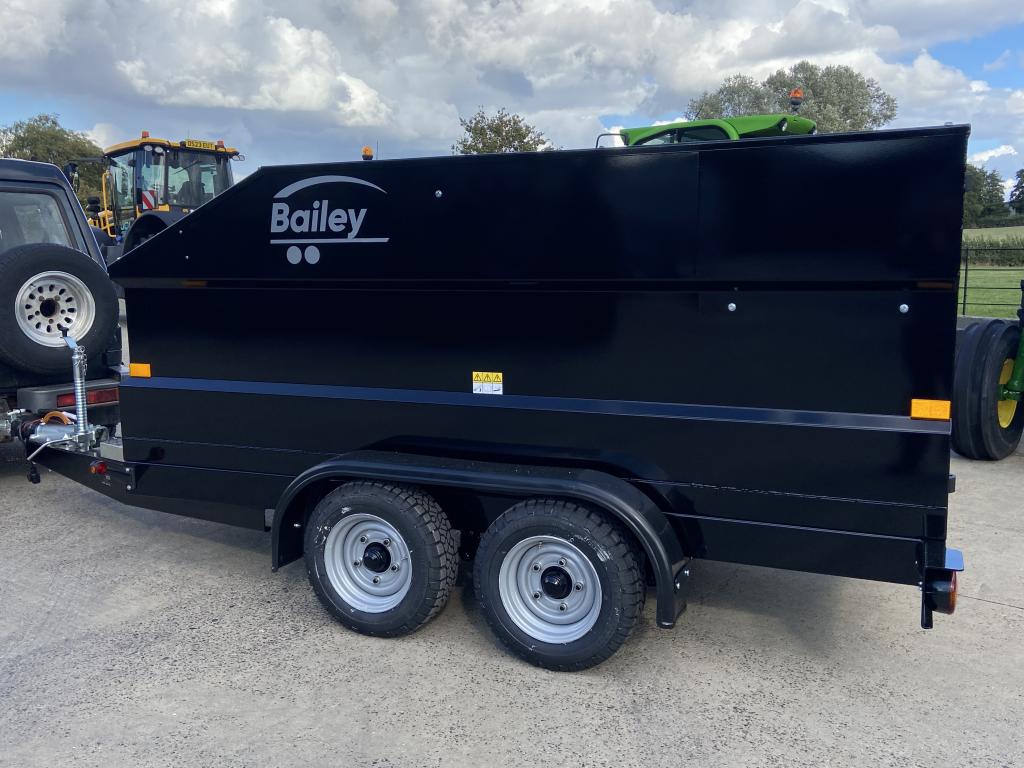 Bailey 2000ltr fuel bowser