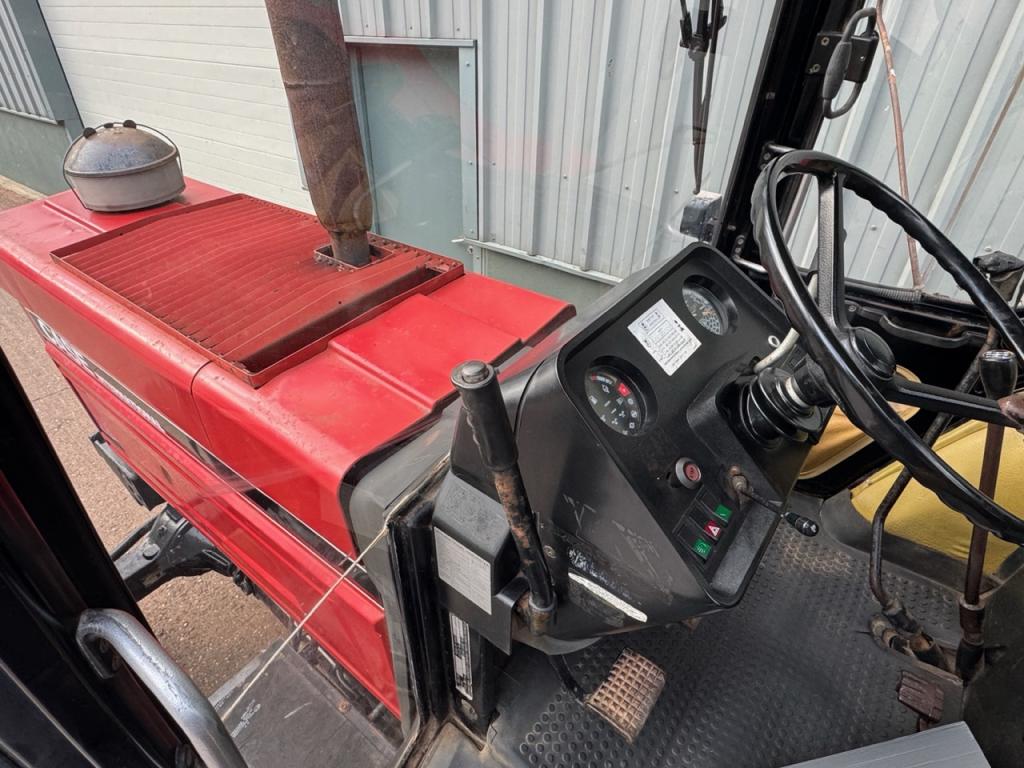 Case International 1255XL