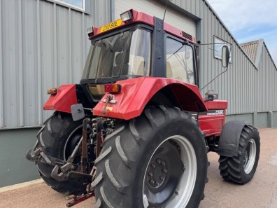 Case International 1255XL