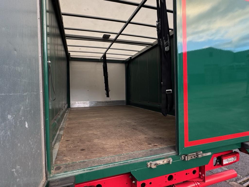 Volvo FL250 4x2 14 Ton lorry